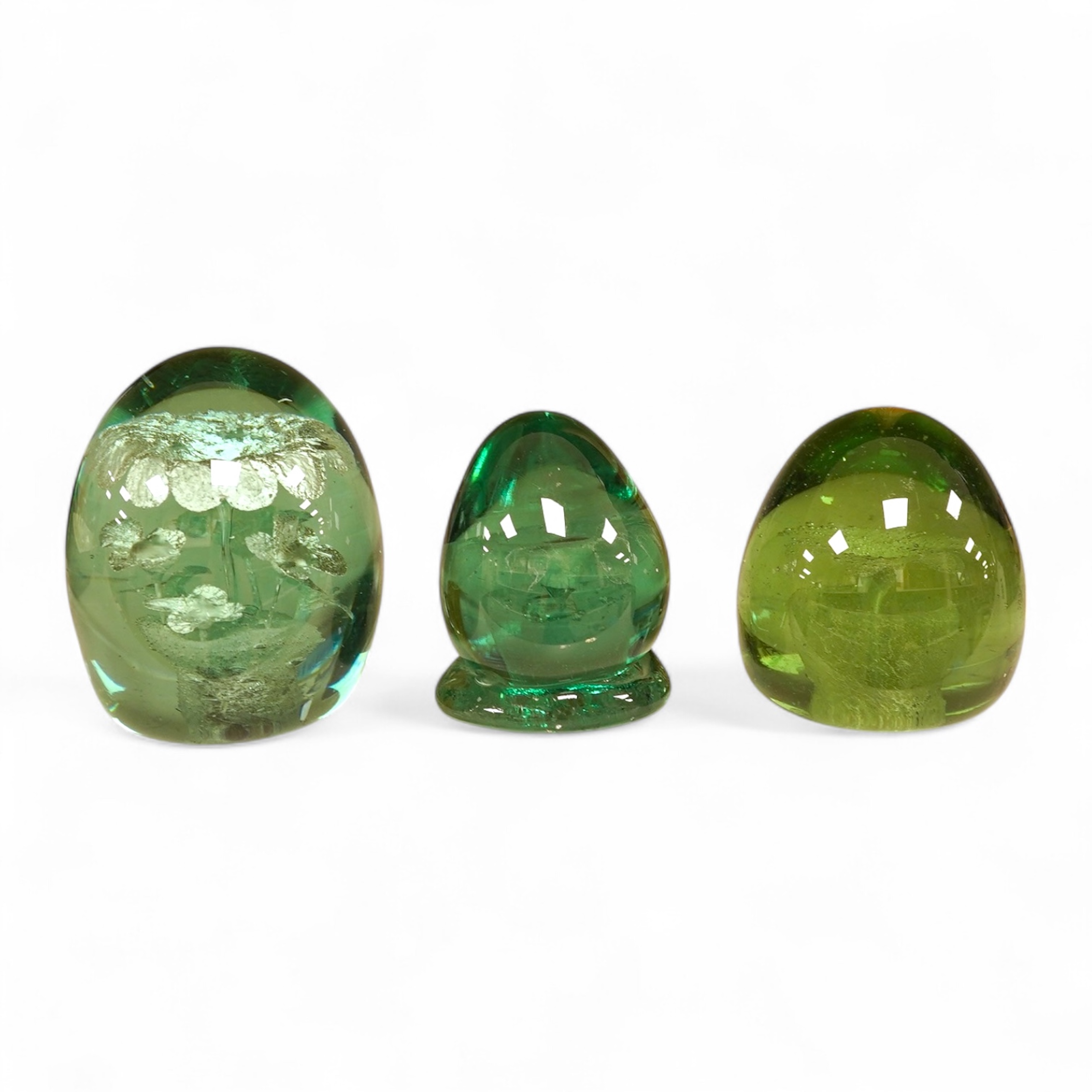 Three Victorian glass dumps, tallest 9cm